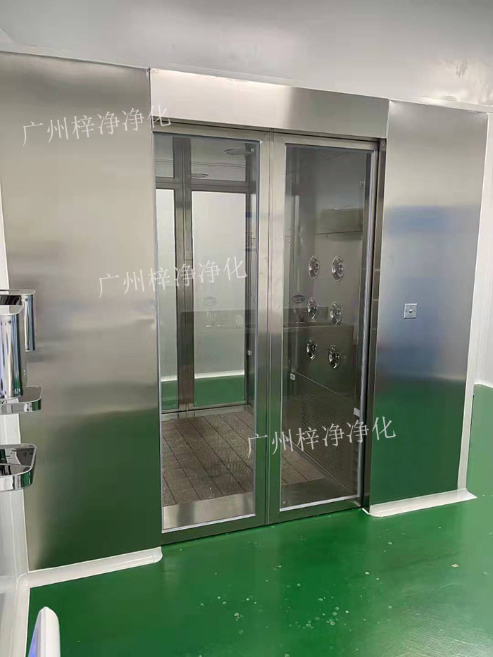 對于貨淋室，則通常位于物料進(jìn)入潔凈室的位置